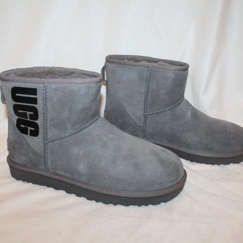 NEW UGG MINI LOGO SUEDE SHEARLING LINED ANKLE WINTER BOOTS‎ GRAY BLACK